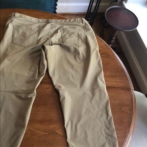 Lululemon men’s ABC pant, classic fit 38” x30”